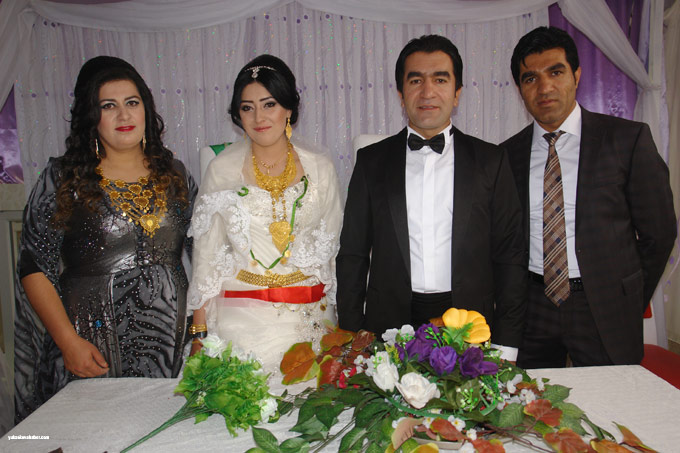 Tekin ailesinin Yüksekova'daki düğününden fotoğraflar - 01-11-2014 35