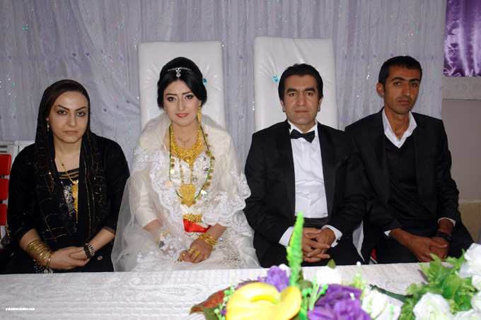 Tekin ailesinin Yüksekova'daki düğününden fotoğraflar - 01-11-2014 55