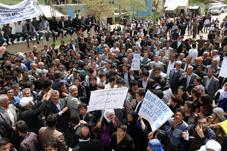 İran'a kitlesel protesto 50