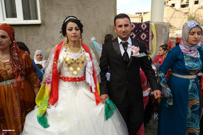 Yüksekova Düğünleri (01 02 Kasım 2014) 14