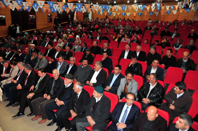AKP'nin merkez ilçe kongresi yapıldı 2