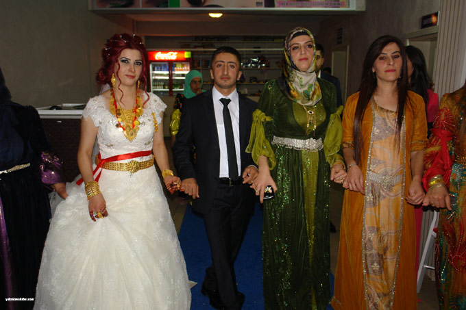 Yüksekova Düğünleri (15 16 Kasım 2014) 17