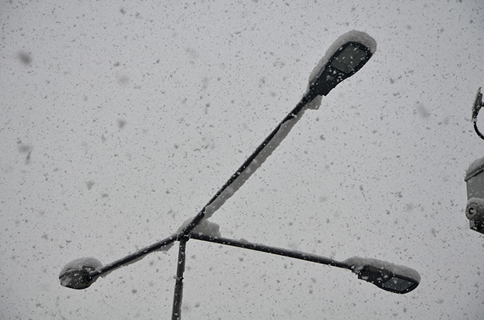 Hakkari'de kar yağışı ulaşımı etkiledi 3