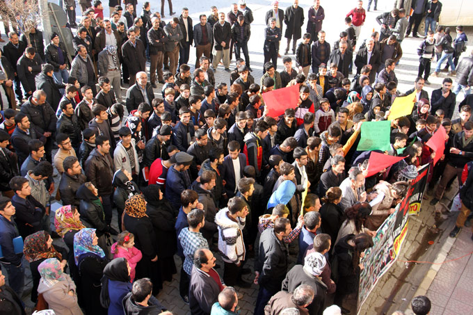 Şemdinli'de Roboski katliamı protesto edildi 13