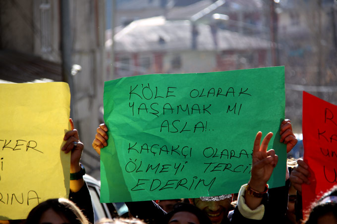 Şemdinli'de Roboski katliamı protesto edildi 18