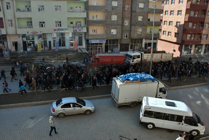 Şemdinli'de Roboski katliamı protesto edildi 5