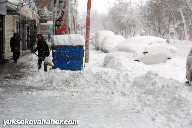 Hakkari ve Yüksekova'da kar yağışı 2