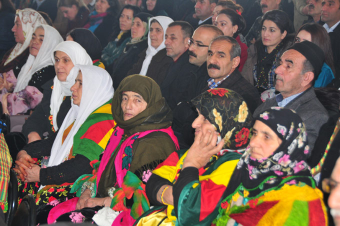 HDP’nin Hakkari kongresi başladı 37