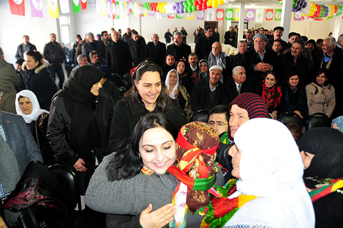 HDP’nin Hakkari kongresi başladı 6