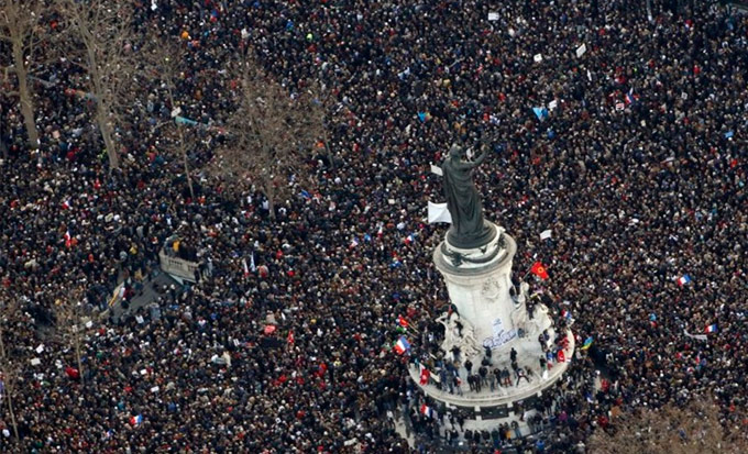 Paris'te tarihi yürüyüş: Milyonlar alanlara çıktı 2