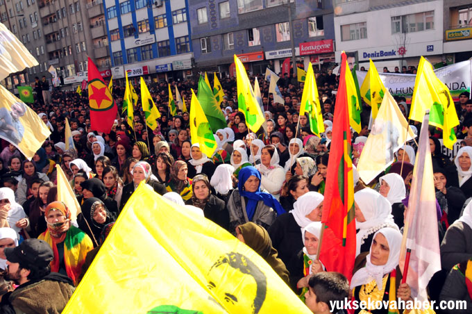 Hakkari'de 'Öcalan'a özgürlük' yürüyüşü 22