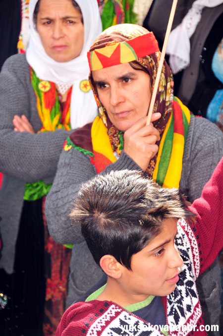 Hakkari'de 'Öcalan'a özgürlük' yürüyüşü 23