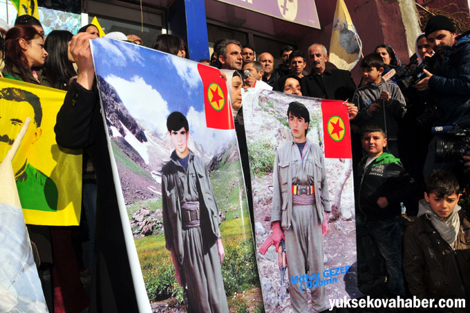 Hakkari'de 'Öcalan'a özgürlük' yürüyüşü 24
