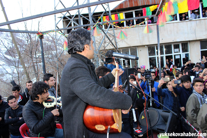 Hozan diyar Şemdinli'de konser verdi 43