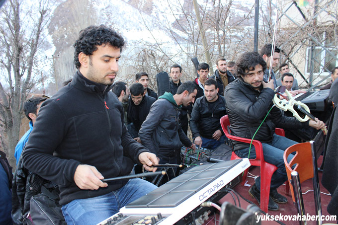 Hozan diyar Şemdinli'de konser verdi 44
