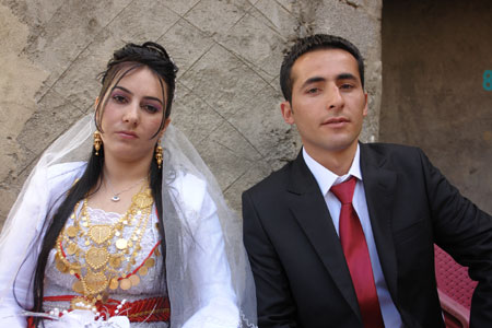 Yüksekova Düğünlerinden kareler (15.05.2010) 1