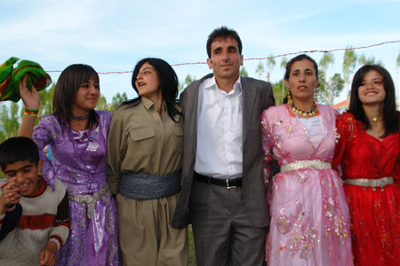 Yüksekova Düğünlerinden kareler (15.05.2010) 109