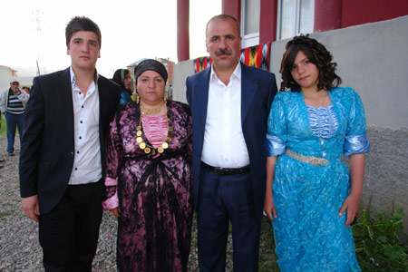 Yüksekova Düğünlerinden kareler (15.05.2010) 122