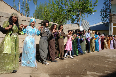 Yüksekova Düğünlerinden kareler (15.05.2010) 14