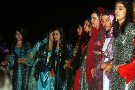 Yüksekova Düğünlerinden kareler (15.05.2010) 189