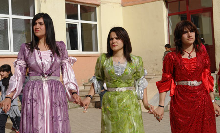 Yüksekova Düğünlerinden kareler (15.05.2010) 34