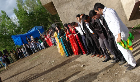 Yüksekova Düğünlerinden kareler (15.05.2010) 50