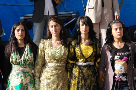 Yüksekova Düğünlerinden kareler (15.05.2010) 57