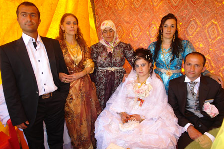 Yüksekova Düğünlerinden kareler (15.05.2010) 59