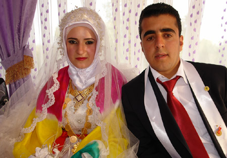 Yüksekova Düğünlerinden kareler (15.05.2010) 6