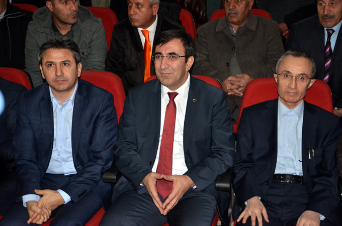 AKP'nin Hakkari 5. Olağan Kongresi yapıldı 10