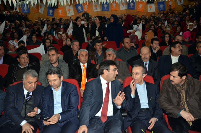 AKP'nin Hakkari 5. Olağan Kongresi yapıldı 11