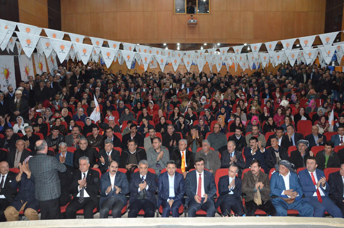 AKP'nin Hakkari 5. Olağan Kongresi yapıldı 12
