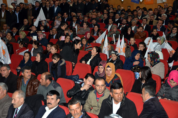 AKP'nin Hakkari 5. Olağan Kongresi yapıldı 14