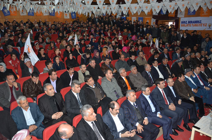 AKP'nin Hakkari 5. Olağan Kongresi yapıldı 18