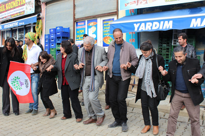 Derecik'te HDP Belde binası açıldı 15