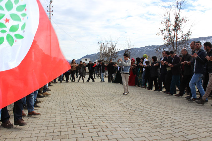 Derecik'te HDP Belde binası açıldı 19