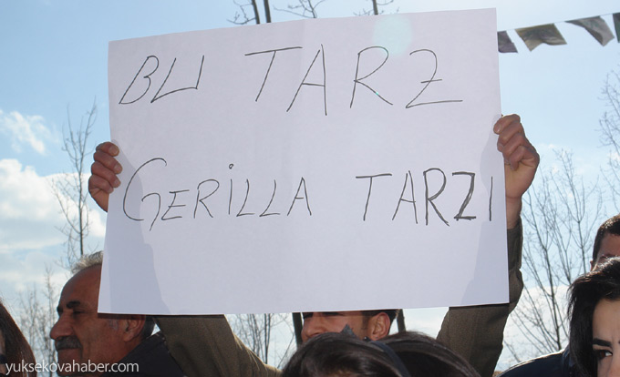 Yüksekova'da 'şal û şepik' protestosundan fotoğraflar - 01-03-2015 15