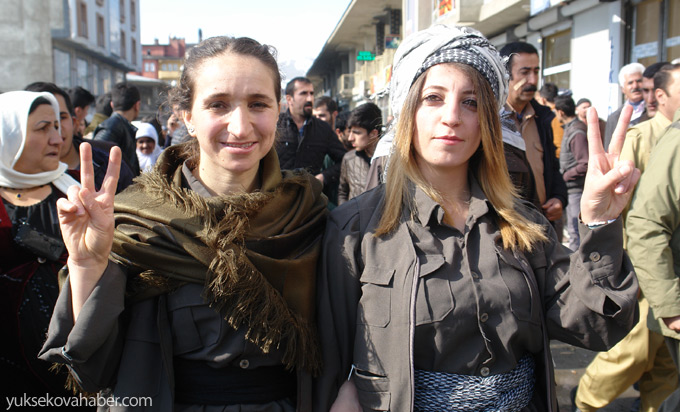 Yüksekova'da 'şal û şepik' protestosundan fotoğraflar - 01-03-2015 4