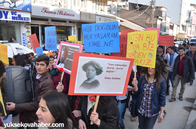 Yüksekova'da kadınlardan yürüyüş ve basın açıklaması 5