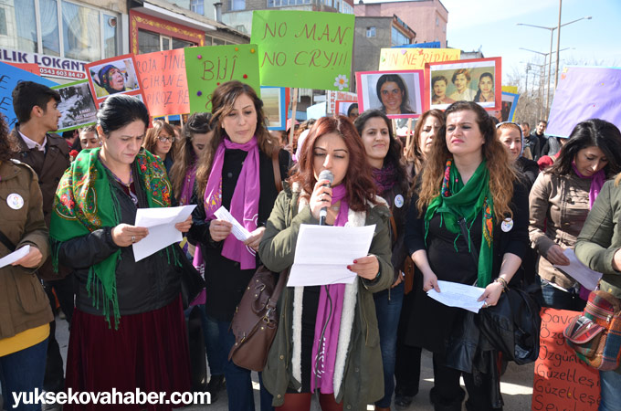 Yüksekova'da kadınlardan yürüyüş ve basın açıklaması 8