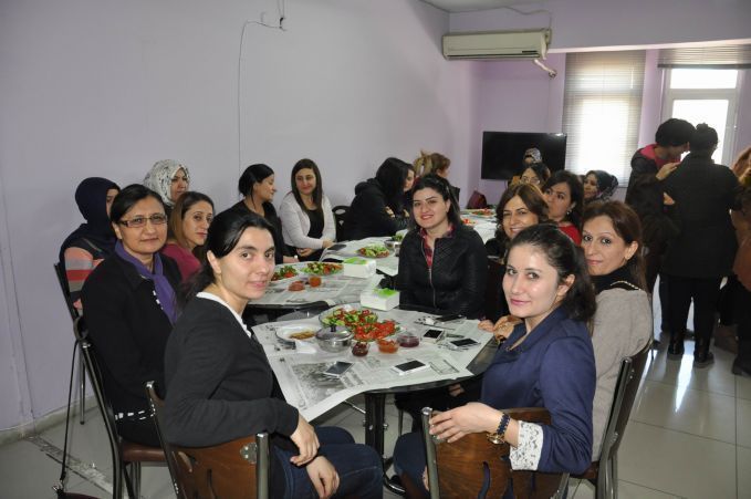 Van ve Ağrı'da kadınlar özgürlüğü için alanda 24