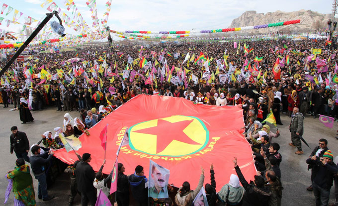 Van'da on binler Newroz'a akıyor 10