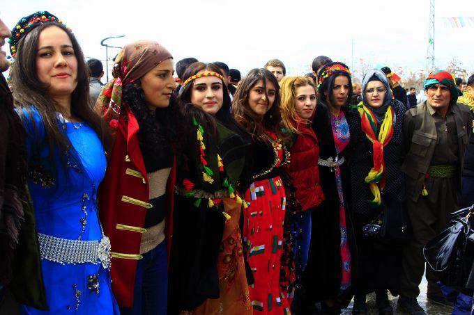 Van'da on binler Newroz'a akıyor 14