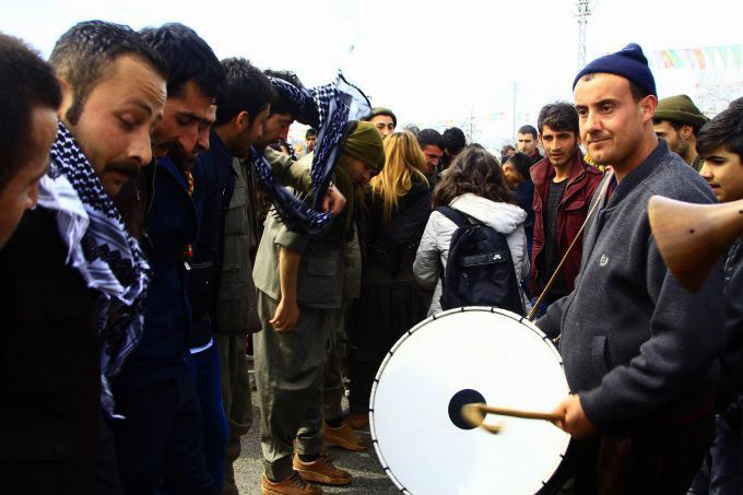 Van'da on binler Newroz'a akıyor 15
