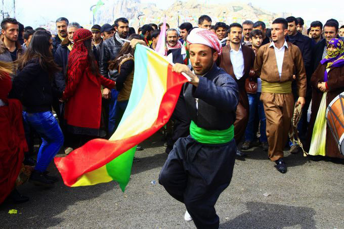 Van'da on binler Newroz'a akıyor 16