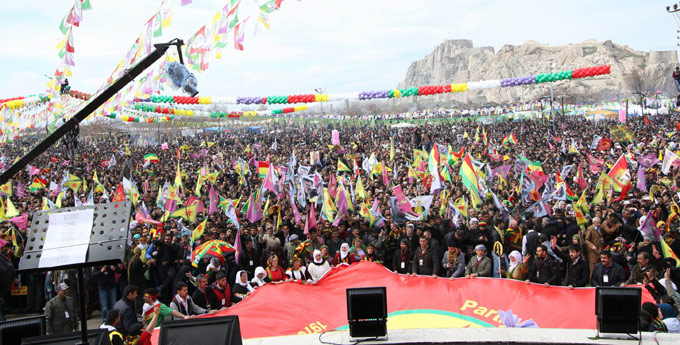 Van'da on binler Newroz'a akıyor 6