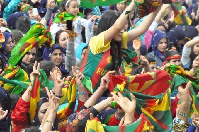 Urfa'nın etrafı Newroz ateşi 11
