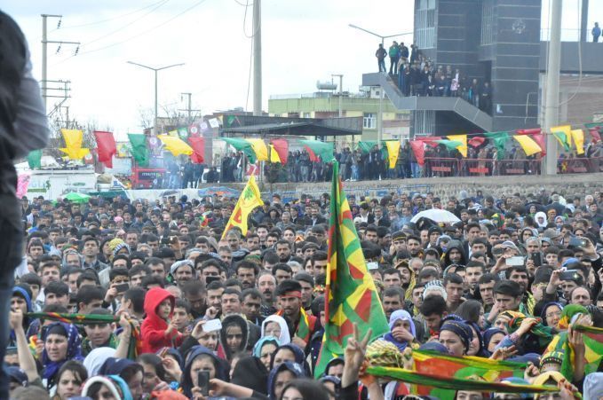 Urfa'nın etrafı Newroz ateşi 8