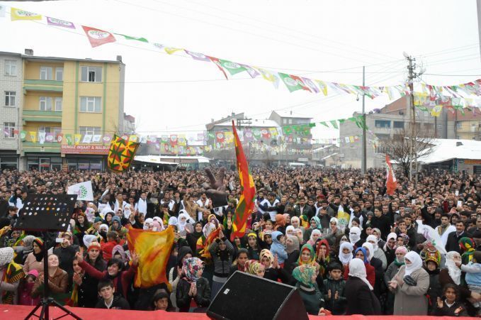 Kar ve yağmura inat Newroz 17