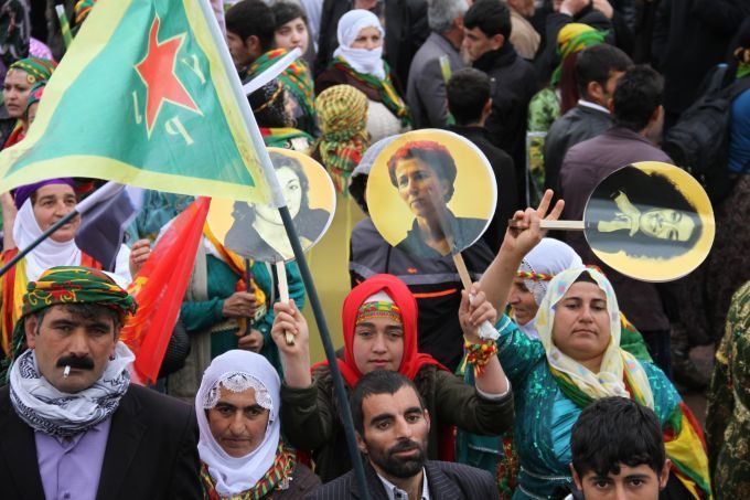 Newroz alanına kitlesel akış sürüyor 11